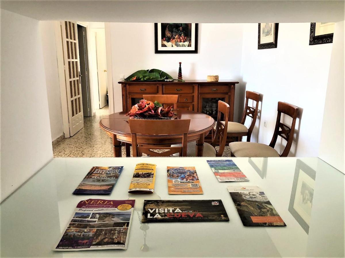 Salute To The Sea Apartment Nerja Exterior foto